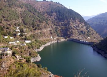 Herido un hombre al caer de unas viñas cerca de la presa de Grandas de Salime