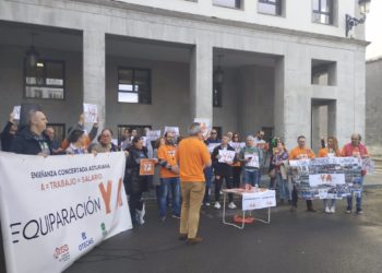 Maestros de la concertada avisan: cobrarán hasta 2.000 euros menos al mes que en la pública