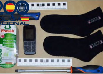 Detenidas ‘in fraganti’ dos mujeres con intención de robar en un edificio de Constitución