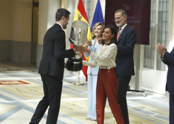 El gijonés Raúl Entrerríos, Premio ‘Francisco Fernández Ochoa’: «Ha sido un día que recordaré siempre»
