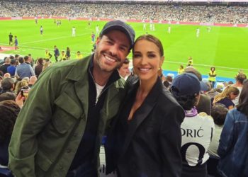 Paula Echevarría y Miguel Torres, pasión ‘merengue’ en la grada del Bernabéu