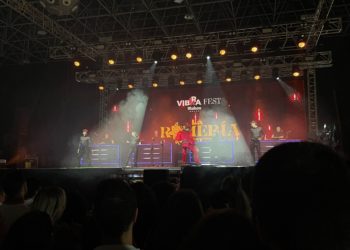 IMÁGENES | Gijón ‘vibra’ con Rodrigo Cuevas