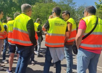 Yolanda Díaz se reúne esta mañana en Avilés con los trabajadores de Saint-Gobain