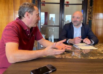 El Ayuntamiento estudia poner en marcha un programa de acogida para periodistas y reporteros cuya vida peligre