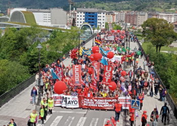 El movimiento sindical asturiano toma La Felguera para pedir «menos jornada y mejores salarios» este 1 de mayo