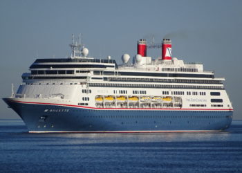El crucero ‘Bolette’ llega a Gijón