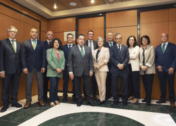 Fernando Martínez renueva como presidente de Caja Rural de Asturias