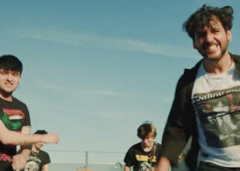 Fran Perea se pasa al punk de la mano de este artista gijonés