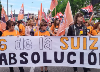 Manifestación en Gijón en apoyo a «los 6 de La Suiza»