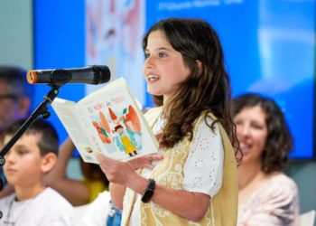 La gijonesa Valeria Sánchez, segunda finalista del concurso ‘Los pequeños gigantes de la lectura’ de la Feria del Libro de Madrid