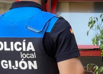 Sorprenden en Tremañes a tres personas mientras cortaban los cables del alumbrado público