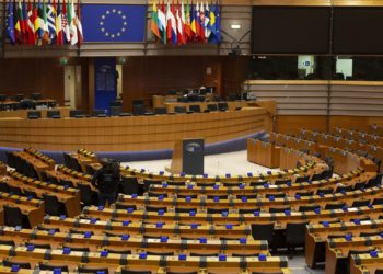 Más de 4.000 candidatos de 34 partidos optan mañana a ocupar los 61 escaños de España en Europa