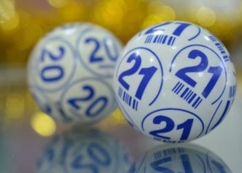 La Lotería Nacional se siente cómoda en Gijón: el primer premio cae en seis administraciones de la ciudad