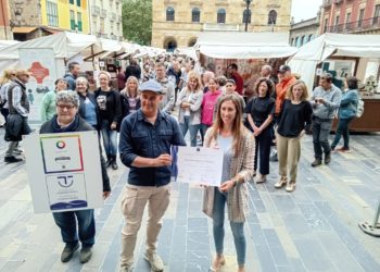 El Mercado Artesano y Ecológico suma un nuevo reconocimiento al recibir el distintivo ‘Compromiso de Calidad Turística’