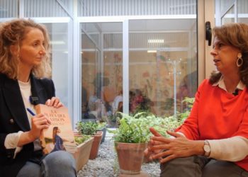 ‘La playa del carbón’, el descenso literario de Helena Tur a la historia secreta de la mina de Arnao