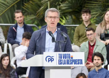 Feijóo elige Gijón para pedir el voto del electorado socialista contrario a la amnistía y que se sienta «estafado» por Sánchez