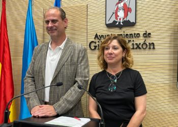 Moriyón «omite» las preguntas sobre su condena en el pleno y el PSOE establece un recurso de reposición