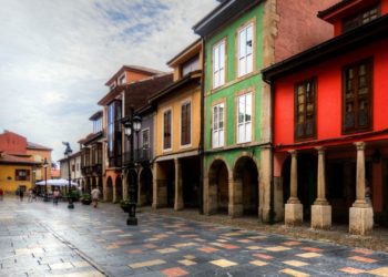 Avilés Acción propone a los avilesinos formar parte de la película ‘Avilés 2024, cien años después’