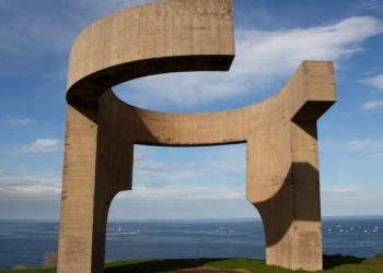 Una joven ebria se precipita desde el Cerro de Santa Catalina… Y sale prácticamente ilesa