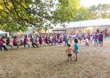 Todo a punto en Granda para su semana grande: «Es de las pocas fiestas tradicionales que quedan en Asturias»
