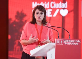 La despedida de Barbón con «inmenso cariño» a Delia Losa y su fuerte confianza en Lastra: «Sé que hará una excepcional tarea»