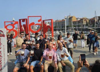 El Oktoberfest vuelve a Gijón: cervezas internacionales, 0.0, sin gluten y la mejor gastronomía alemana