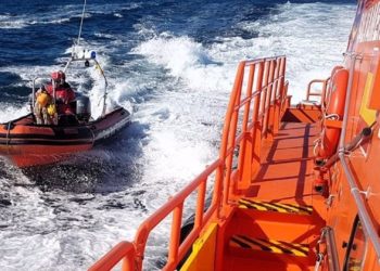 Rescatan al conductor de una moto de agua en La Ñora