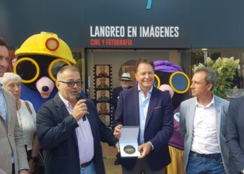 Un Langreo ‘de cine’ se adueña de los corazones de la FIDMA: «Estamos ávidos de buenas noticias, esperanza y futuro»