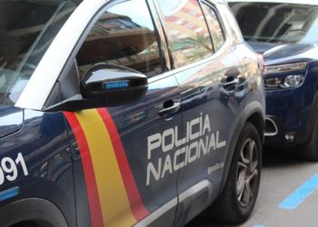 Detienen a cuatro personas como presuntas autoras de tres robos con fuerza en negocios de Avilés