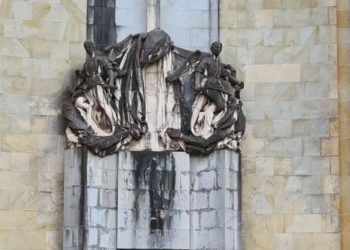 El ‘Héroes del Simancas’ reafirma su posición como foco de polémica en Gijón: «No podemos tolerarlo»