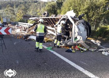 Herido grave un joven de 21 años tras sufrir un accidente con su camión a la altura de Lastres