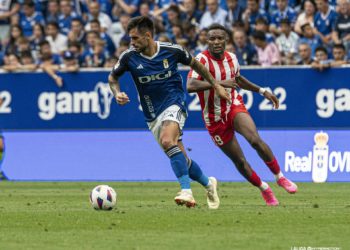 Las 580 entradas que calientan el derbi asturiano: el Oviedo secunda a sus peñas y rechaza las entradas de cortesía