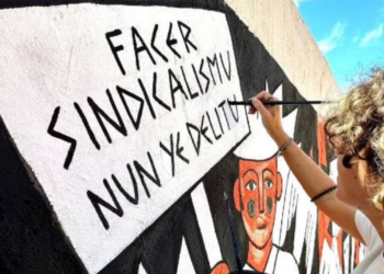Mieres estrena mural en apoyo a las sindicalistas de ‘La Suiza’