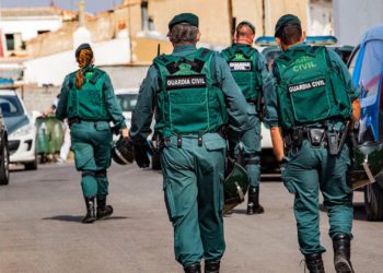 Retenida y amenazada de muerte durante la noche: así salvó la Guardia Civil a una mujer de su marido en Mieres