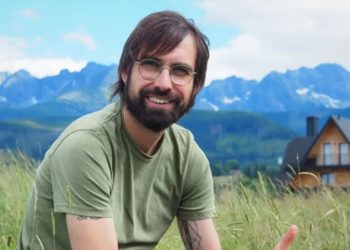 ‘Al disparar nunca parte’, de Miguel Rodríguez Monteavaro, gana el ‘Xuan María Acebal’ de poesía en asturiano