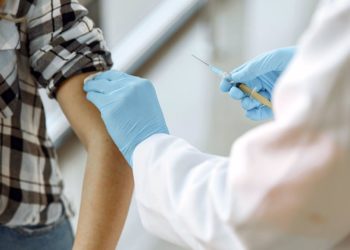 El SESPA adquiere 399.000 dosis de vacunas para la campaña estacional de la gripe, de cinco tipos distintos