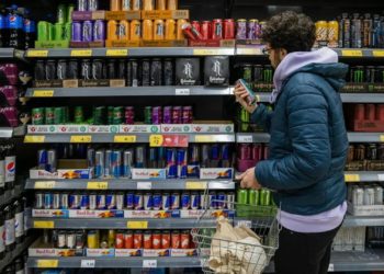 El Principado declara la guerra a las bebidas energéticas: su consumo en menores quedará prohibido