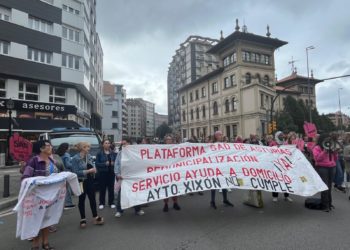 Las trabajadoras del SAD en Gijón celebran que con la nueva ley se valoren sus condiciones de trabajo en cada domicilio