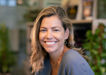 La científica asturiana que busca «rejuvenecer» el sistema inmunitario recibe el premio a la Investigación Jesús Serra