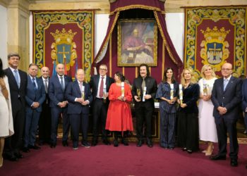 Maribel Verdú, Luis Cobos y María Neira entre los galardonados en los Premios Iberoamericanos ASICOM-Universidad de Oviedo