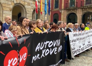 Sumar refuerza el frente común por un vial de Jove soterrado mientras suena la posibilidad de un ‘Tren de la Dignidad’ a Madrid