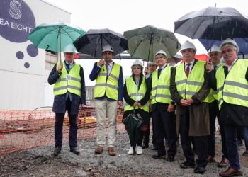 «Ojalá todo el mundo siga el ejemplo de Asturias», clama el ministro Planas sobre la vacunación animal