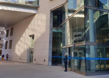 Piden seis años de cárcel para el acusado de agredir sexualmente a su hija durante seis años en Oviedo