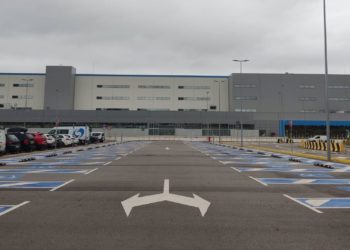 El Consorcio de Transportes operará servicios desde el lunes para facilitar la movilidad de los empleados de Amazon