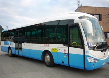 Mieres busca tres conductores de autobús para cubrir sus vacantes en EMUTSA