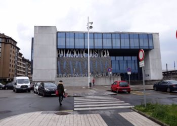 Se enfrenta a 12 años el acusado de abusar sexualmente de dos hermanas de 7 y 11 años en Gijón