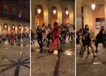 El grupo de Robert Taboada sorprende de nuevo con un terrorífico flashmob en la Plaza Mayor de Gijón