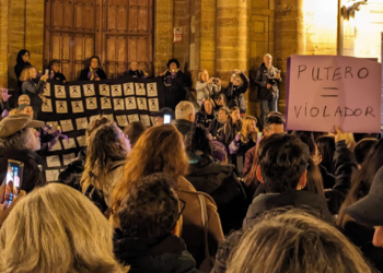 Galería | El feminismo asturiano sale a la calle: «Canteli, machista, Oviedo es feminista»
