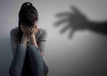 La cuenta @denunciasasturies anuncia el cese de su actividad dos días después de publicar el ‘caso IU’