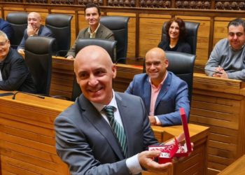 Abel Junquera, del PP, toma posesión como edil del Ayuntamiento de Gijón en sustitución de Fernández-Ahúja